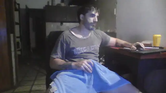 ozzypsico13 online show from September 25, 3:38 am