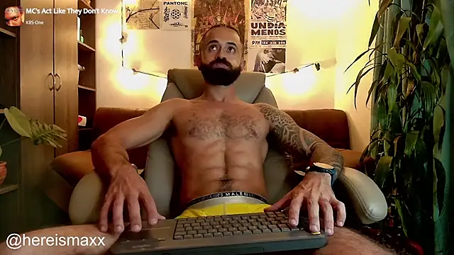 MaxG   online show from October 7, 3:21 am
