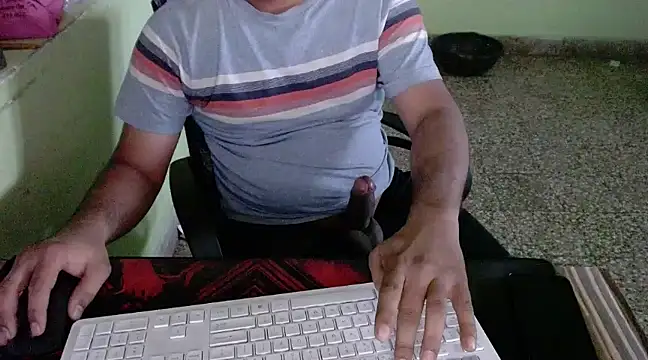 hornycharlie04 online show from February 20, 11:53 am