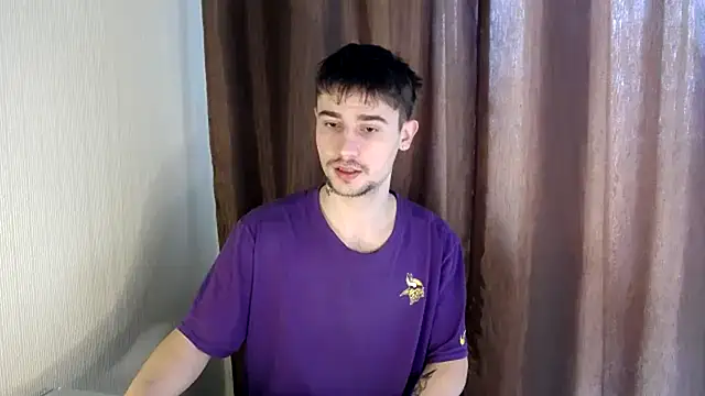 Snapshot of Mike_severi2 chatting on March 3, 10:01 am Mike severi2 online show from March 3, 10:01 am