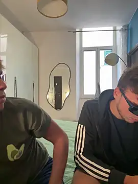 calleaaaa online show from October 7, 1:26 pm