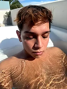 calleaaaa online show from October 13, 8:53 am