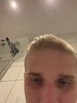 Michaela1222 online show from May 21, 9:47 am