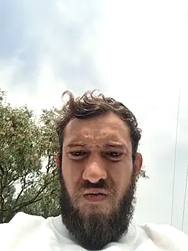 jorgeeetee18 online show from February 20, 1:51 pm