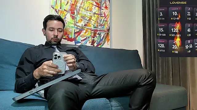 tommy raym0ndg online show from December 20, 9:28 pm