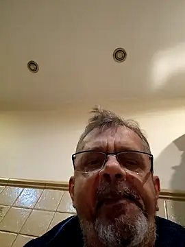 axecoman60 online show from January 14, 11:27 pm