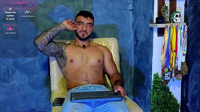 ERIC HARRISON online show from September 14, 1:29 am