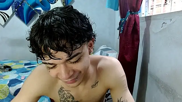 Lovebeng  online show from October 12, 9:20 pm