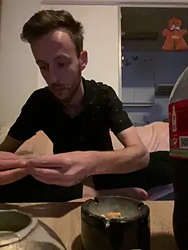 mecbxl25 online show from September 23, 8:19 pm