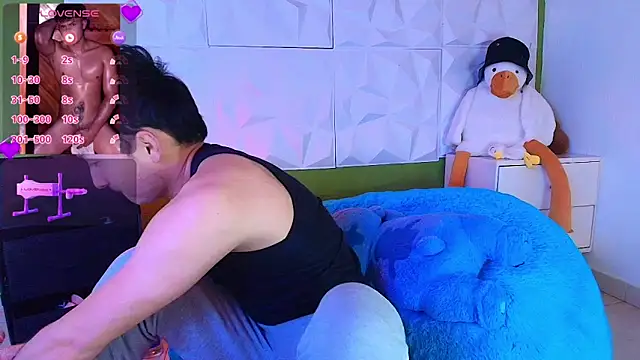 santyago taylor online show from October 7, 7:40 pm