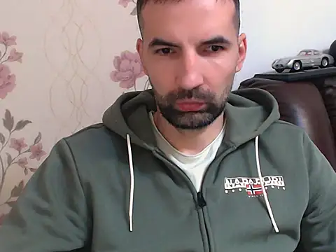 Leo 1617 online show from April 9, 12:00 pm