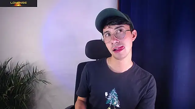 cameron cum online show from December 9, 7:46 pm