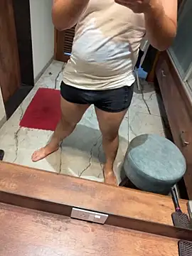 versatile guy01 online show from February 10, 11:26 am