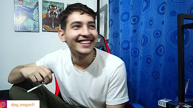 Snapshot of DiegoRogue_ chatting on February 17, 3:20 pm DiegoRogue online show from February 17, 3:20 pm