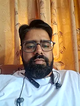 Snapshot of bewolf_17 chatting on October 6, 10:09 am bewolf 17 online show from October 6, 10:09 am