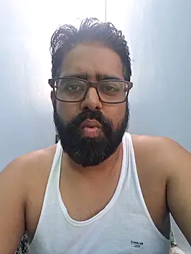 Snapshot of bewolf_17 chatting on September 13, 5:30 am bewolf 17 online show from September 13, 5:30 am