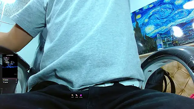 SkinnyBoy  online show from October 21, 7:28 pm