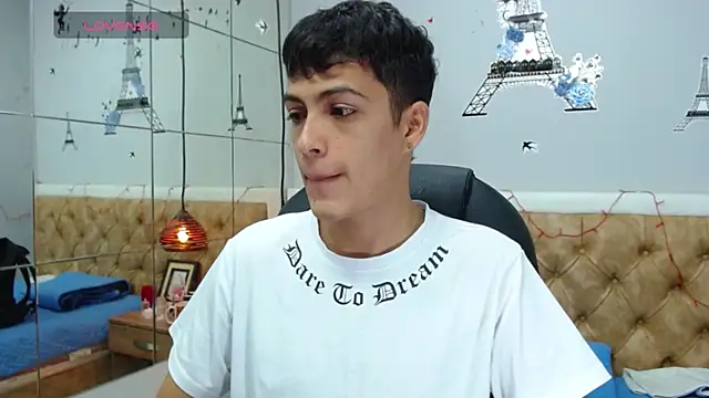 SkinnyBoy  online show from January 14, 12:35 pm