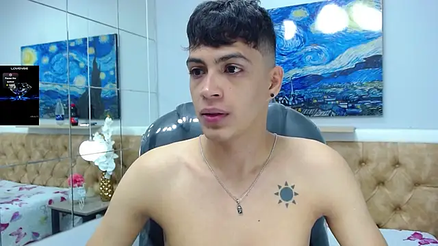 SkinnyBoy  online show from September 30, 1:25 pm