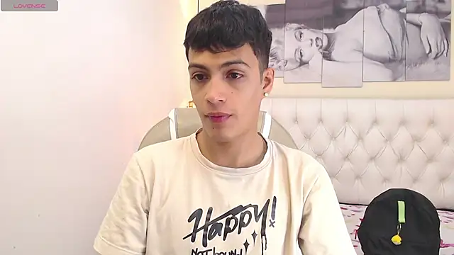SkinnyBoy  online show from January 3, 12:30 pm