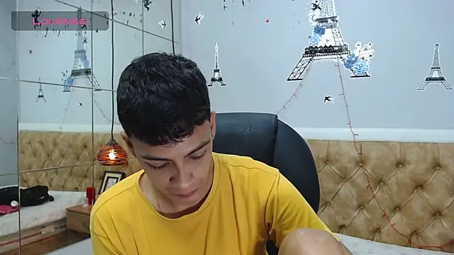 SkinnyBoy  online show from December 27, 12:23 pm