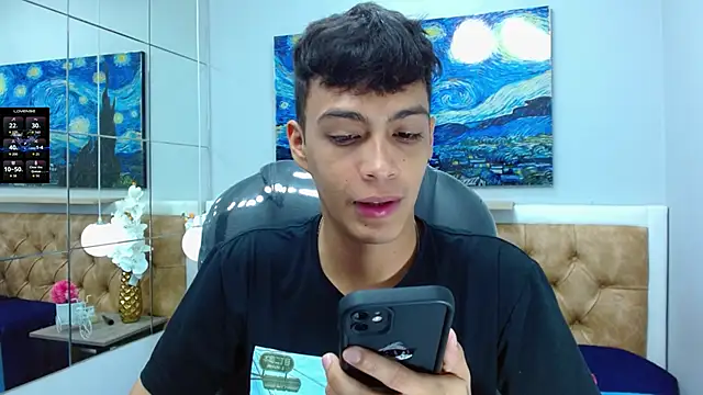 SkinnyBoy  online show from October 13, 12:22 pm