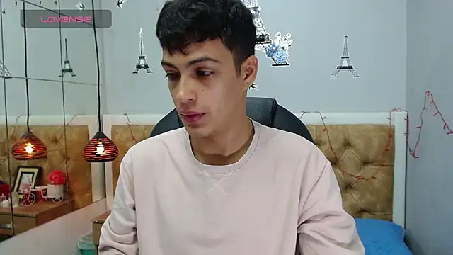 SkinnyBoy  online show from January 12, 12:44 pm