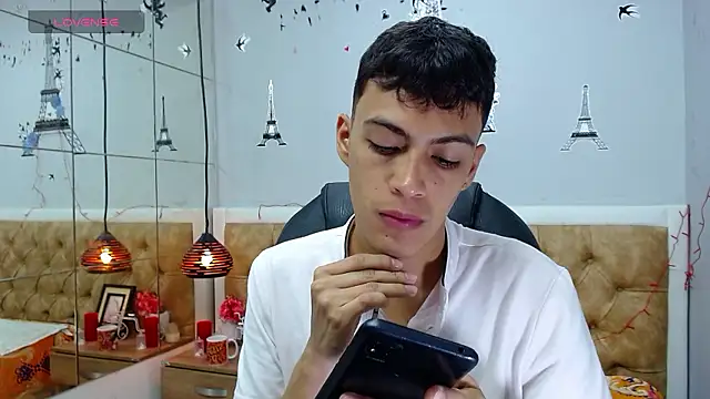 SkinnyBoy  online show from December 8, 12:08 pm