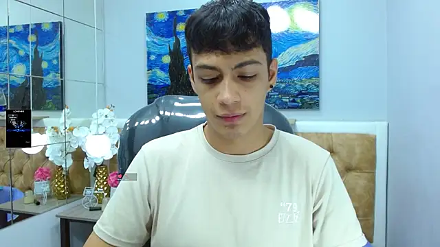 SkinnyBoy  online show from October 28, 12:40 pm