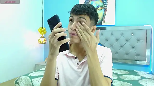 SkinnyBoy  online show from December 30, 12:42 pm