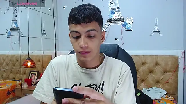 SkinnyBoy  online show from December 7, 12:02 pm