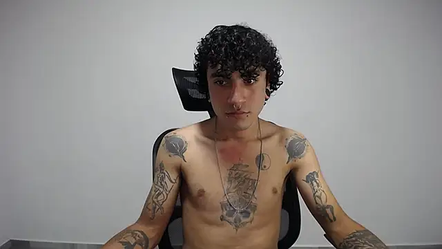 present the magic online show from December 9, 7:35 pm