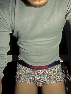 xyrus  online show from March 8, 6:24 pm