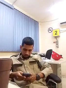 EnriquePersian197 online show from January 18, 1:34 am