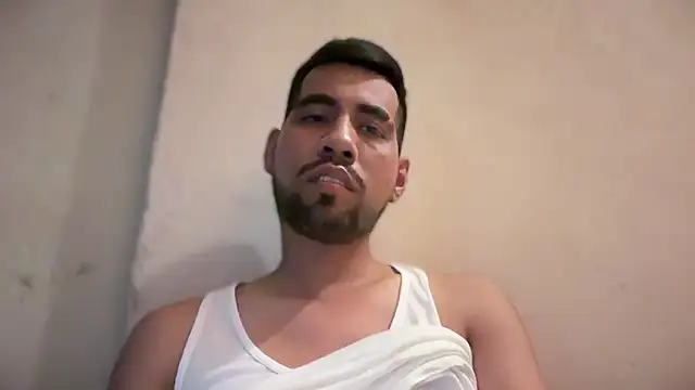 EnriquePersian197 online show from February 15, 8:56 pm