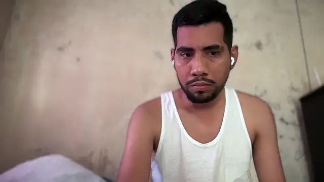 EnriquePersian197 online show from January 28, 3:04 pm