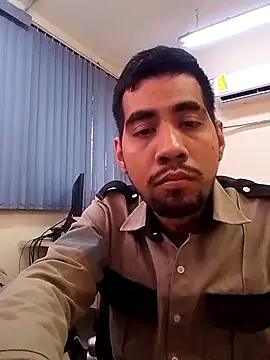 EnriquePersian197 online show from March 3, 2:31 pm