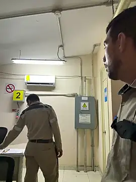 EnriquePersian197 online show from September 23, 1:27 am