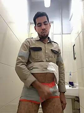 EnriquePersian197 online show from March 1, 1:53 am