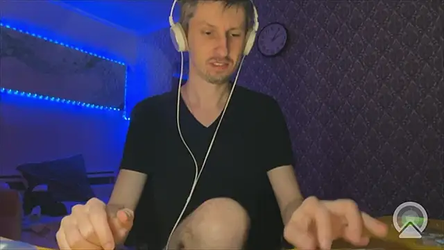 Aki-Laky online show from January 10, 9:06 pm