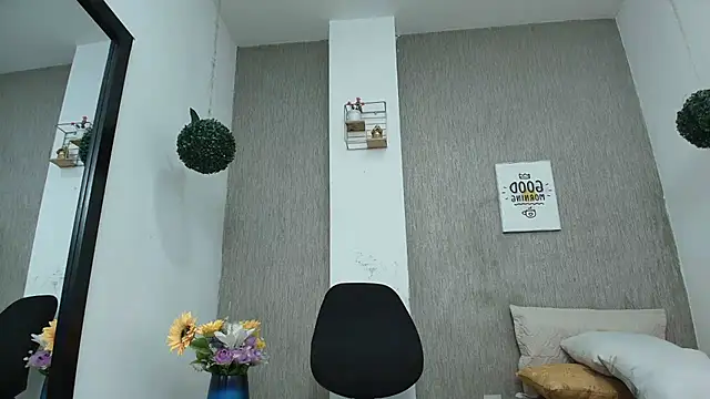 Snapshot of Steven_x94 chatting on December 10, 11:22 am Steven x94 online show from December 10, 11:22 am