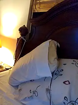 coolbrease10 online show from October 18, 5:45 am