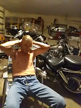 coolbrease10 online show from October 16, 5:04 am