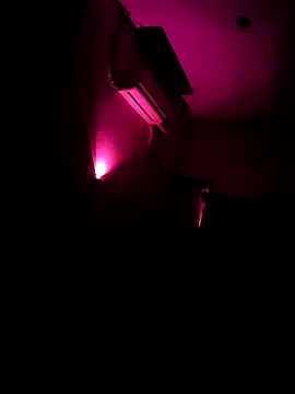 Shubuu  x online show from February 16, 8:29 pm