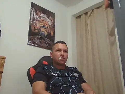 Guti23678 online show from December 21, 2:30 am