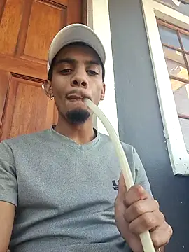 29YOURZ 28  online show from October 20, 2:32 pm