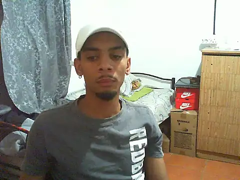 29YOURZ 28  online show from November 21, 7:24 pm