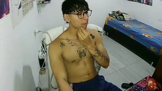 Dillom420 online show from October 9, 3:00 am