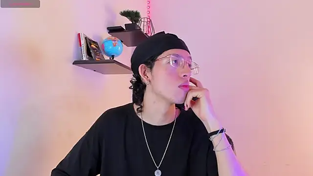 manu vera online show from October 10, 3:22 am