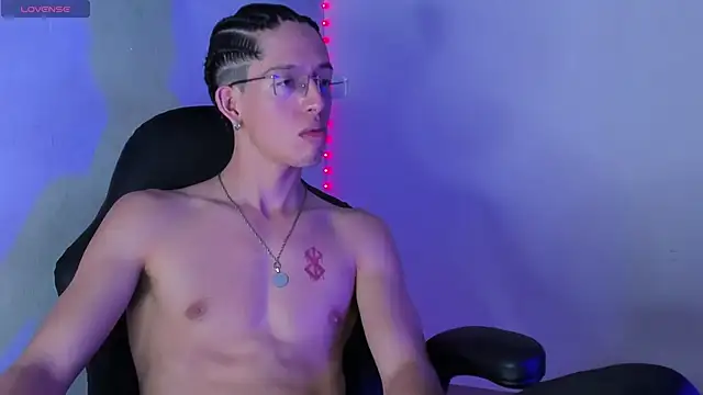 manu vera online show from November 9, 4:05 am